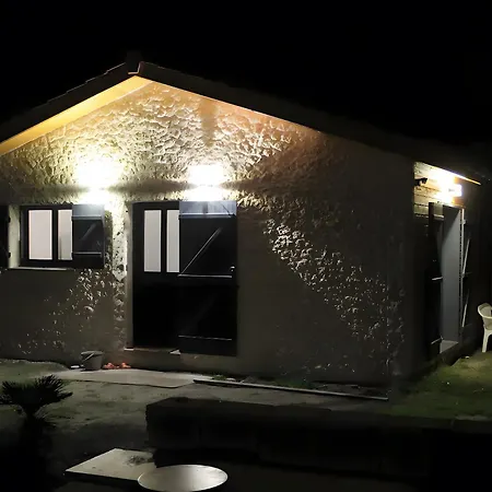Crisalys D'hotes Nocleg ze śniadaniem 3*