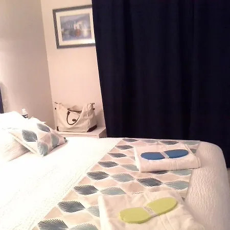 Crisalys D'hotes Bed & Breakfast *