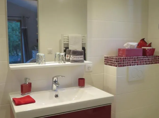 Crisalys D'hotes Bed & Breakfast 3*